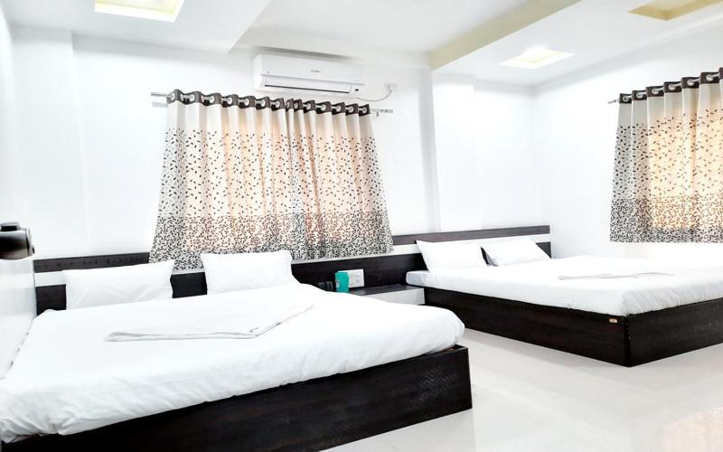 Hotel United House Shirdi Exterior photo